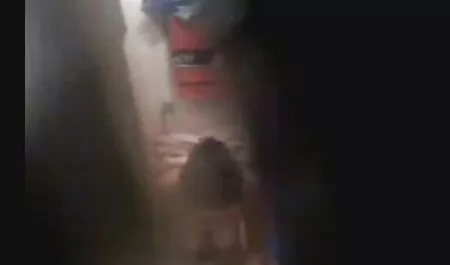 Không phải là một người phụ nữ hóa ra là fim sec nguoi va thu một số loại nymphomaniac, người