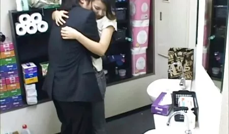Mẹ, và yêu sec thu du nguoi thích của cô, da đen