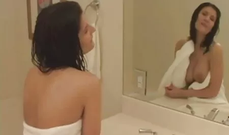 Mẹ da Nâu Rừng thành công quyến rũ sec nguoi va ngua người hàng xóm, con trai cho tình dục trong sân