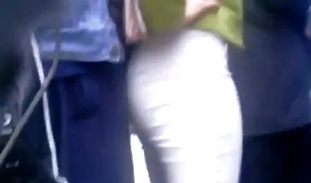 Phụ nữ phim sec thu cho dit nguoi da đen trao cho vợ kính màu trắng