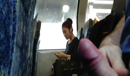 Một cô gái đặc biệt, quyến rũ, một cô phim sec thu cho va nguoi gái với một đàn hồi và hăng hái với anh ta trên sàn nhà